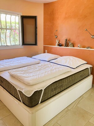 Bungalow in a Central Location with Stunning Views