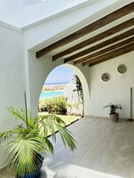 Bungalow in a Central Location with Stunning Views